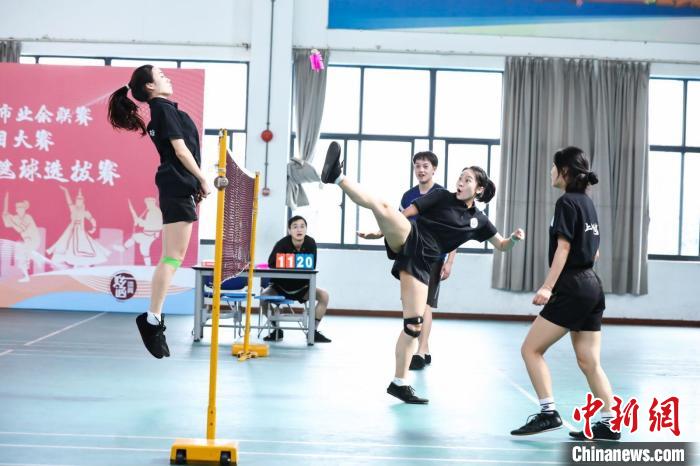 以“中华民族一家亲，共绘申城好未来”为主题