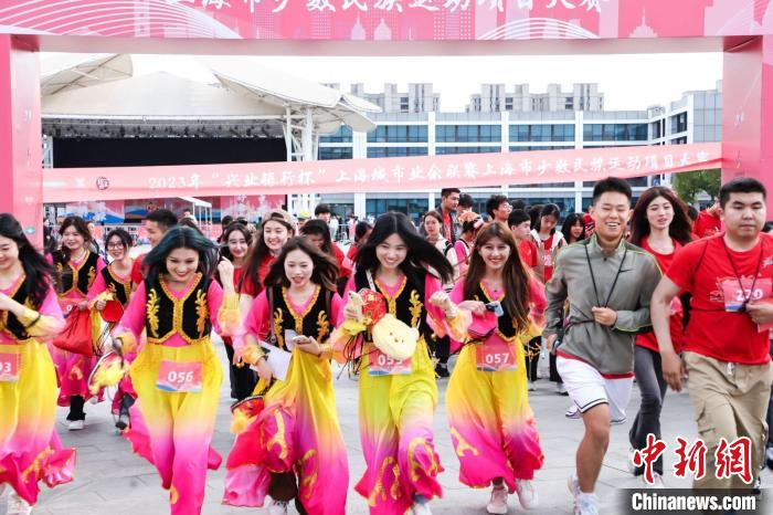 以“中华民族一家亲，共绘申城好未来”为主题