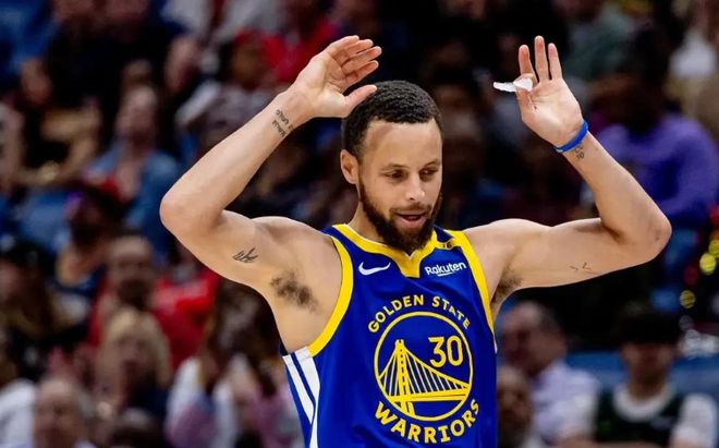 库里复出率队鏖战火箭 勇士末节反扑惜败