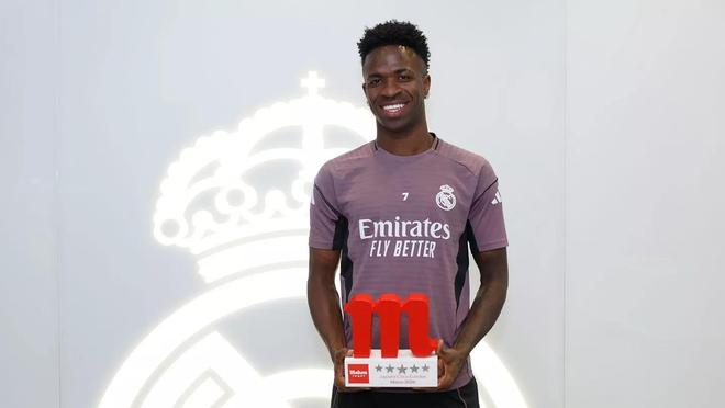 维尼修斯斩获皇马队内三月最佳球员荣誉