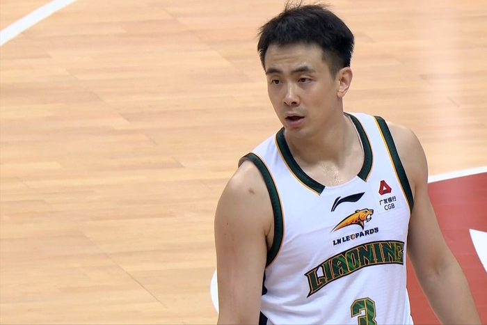 CBA常规赛收官战：本土球员集体爆发，徐昕王浩
